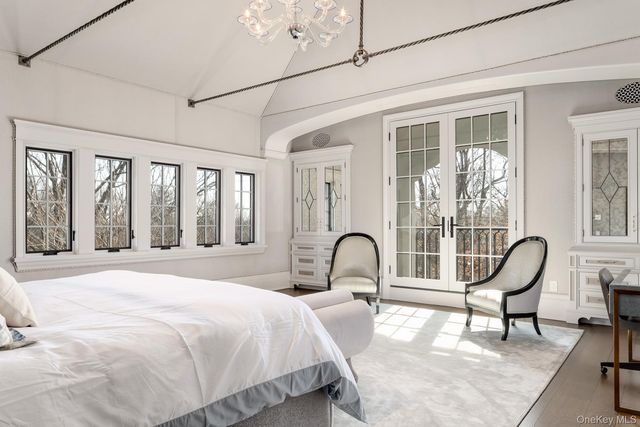 47 Masterton Road, Bronxville, NY 10708