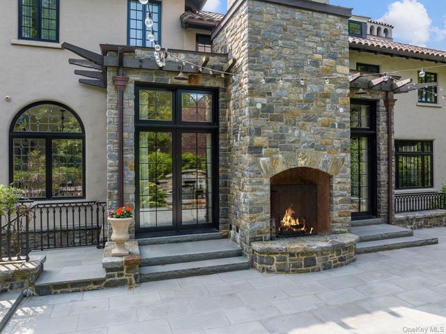 47 Masterton Road, Bronxville, NY 10708