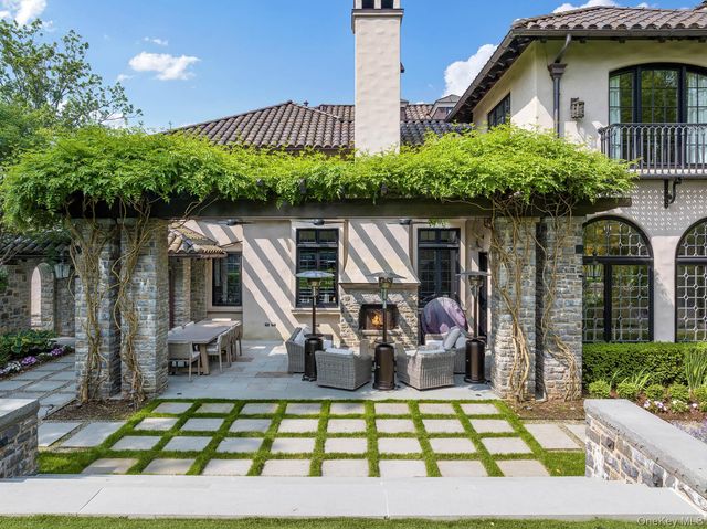 47 Masterton Road, Bronxville, NY 10708