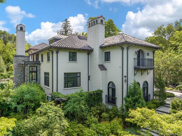 47 Masterton Road, Bronxville, NY 10708