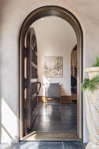 47 Masterton Road, Bronxville, NY 10708