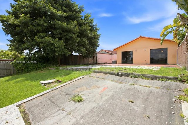 2555 W 65th Street, Hialeah, FL 33016
