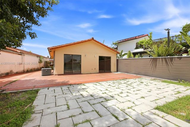 2555 W 65th Street, Hialeah, FL 33016