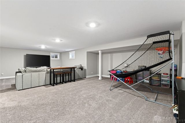 7425 Stoneham Circle, Clearcreek Twp, OH 45066