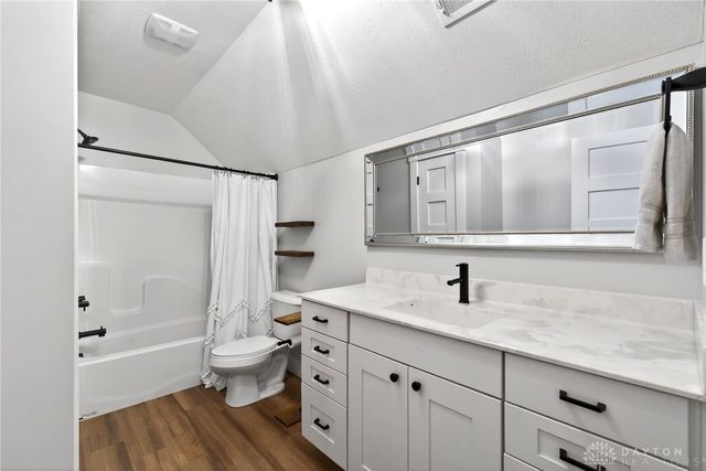 7425 Stoneham Circle, Clearcreek Twp, OH 45066