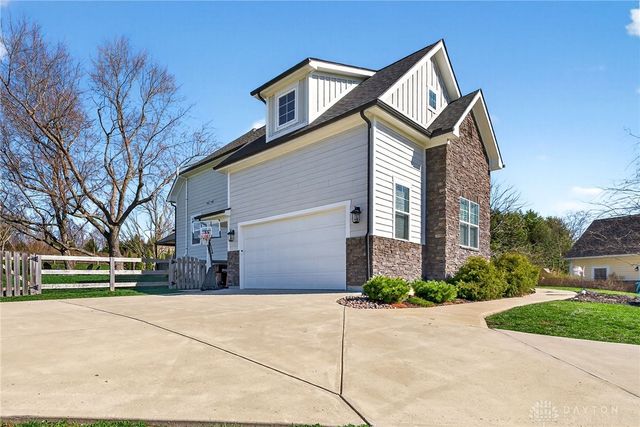 7425 Stoneham Circle, Clearcreek Twp, OH 45066
