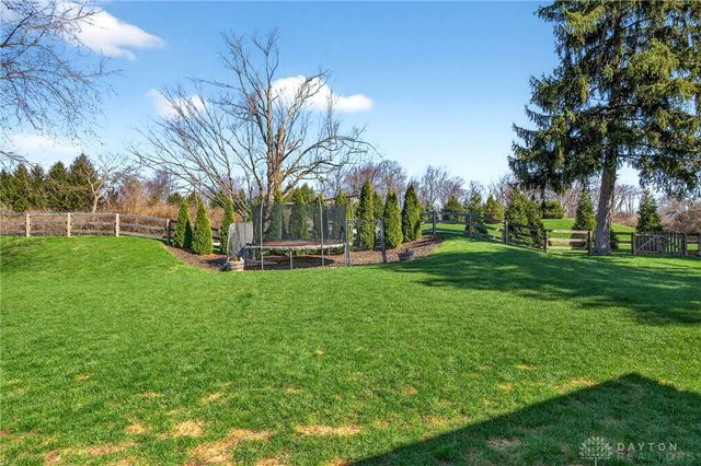 7425 Stoneham Circle, Clearcreek Twp, OH 45066