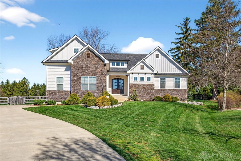 7425 Stoneham Circle, Clearcreek Twp, OH 45066