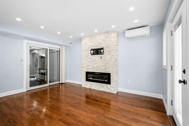 150 E Meadow, Lowell, MA 01854