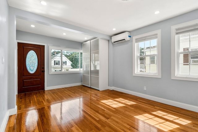 150 E Meadow, Lowell, MA 01854