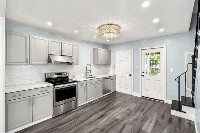 150 E Meadow, Lowell, MA 01854