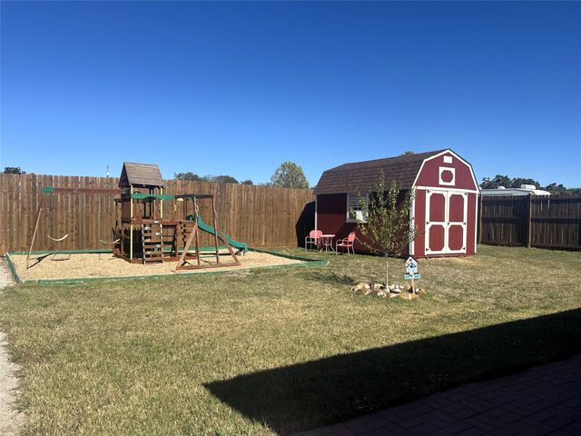 717 East LaFayette ST, La Grange, TX 78945