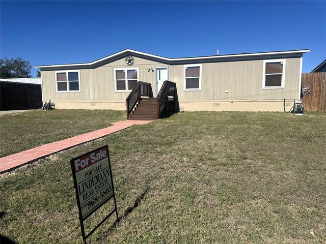 717 East LaFayette ST, La Grange, TX 78945