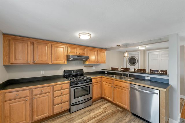 273 Maplewood Ave Apt 3, Portsmouth, NH 03801