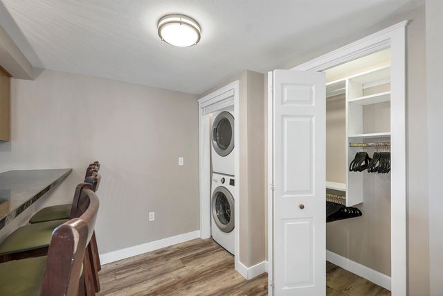 273 Maplewood Ave Apt 3, Portsmouth, NH 03801