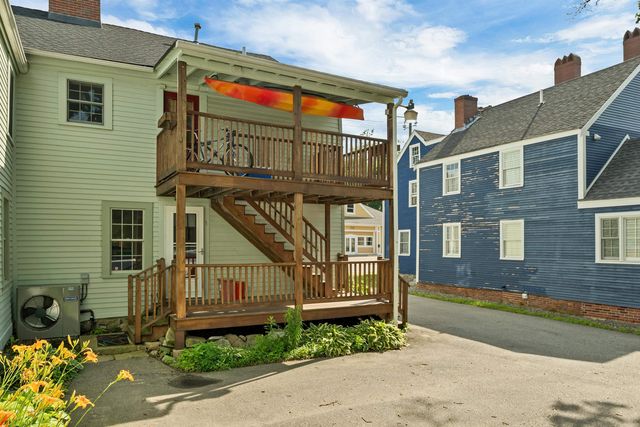 273 Maplewood Ave Apt 3, Portsmouth, NH 03801