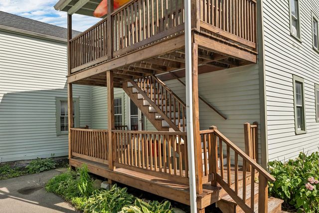 273 Maplewood Ave Apt 3, Portsmouth, NH 03801