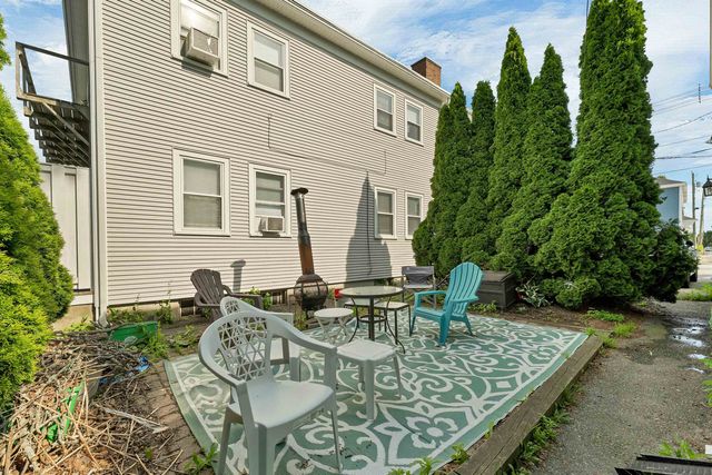 273 Maplewood Ave Apt 3, Portsmouth, NH 03801