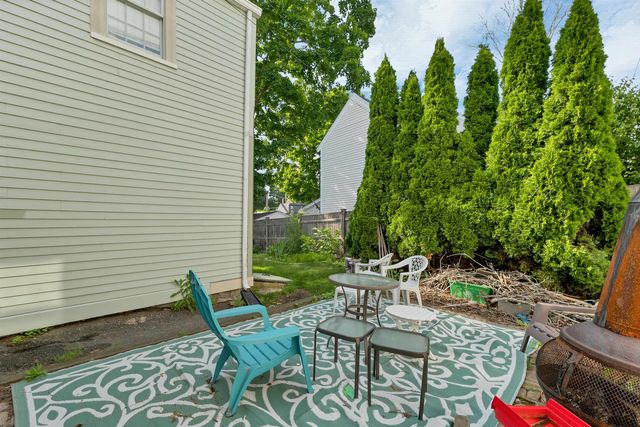 273 Maplewood Ave Apt 3, Portsmouth, NH 03801