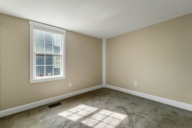 273 Maplewood Ave Apt 3, Portsmouth, NH 03801