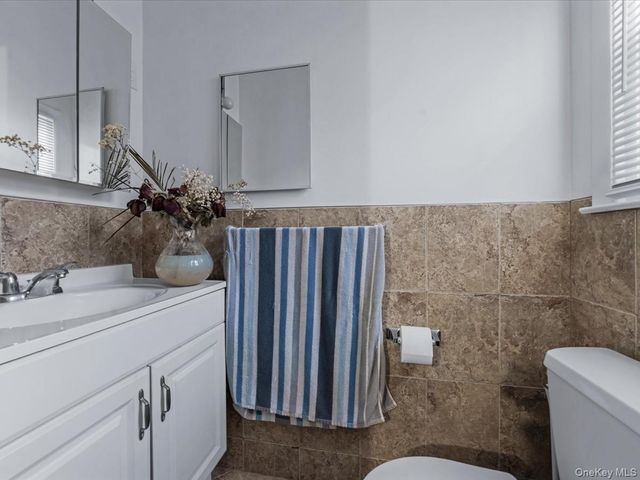 243-17 72nd Avenue, Douglaston, NY 11362