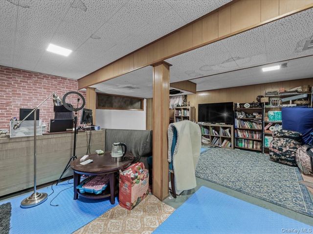 243-17 72nd Avenue, Douglaston, NY 11362