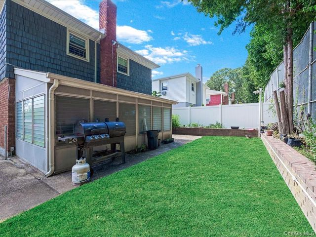 243-17 72nd Avenue, Douglaston, NY 11362