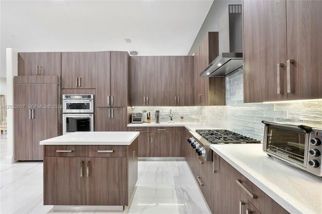 2235 SW 105th Terrace, Davie, FL 33324