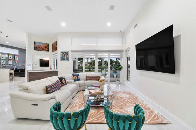 2235 SW 105th Terrace, Davie, FL 33324