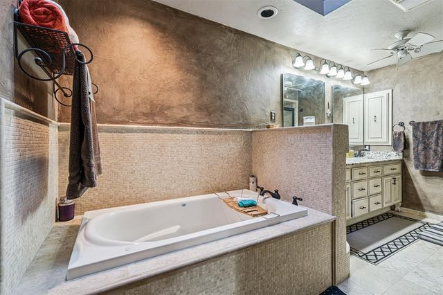 2301 Brookside Avenue, Edmond, OK 73034