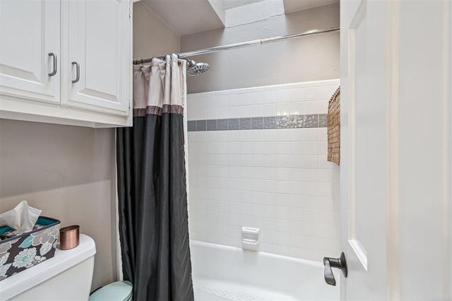 2301 Brookside Avenue, Edmond, OK 73034