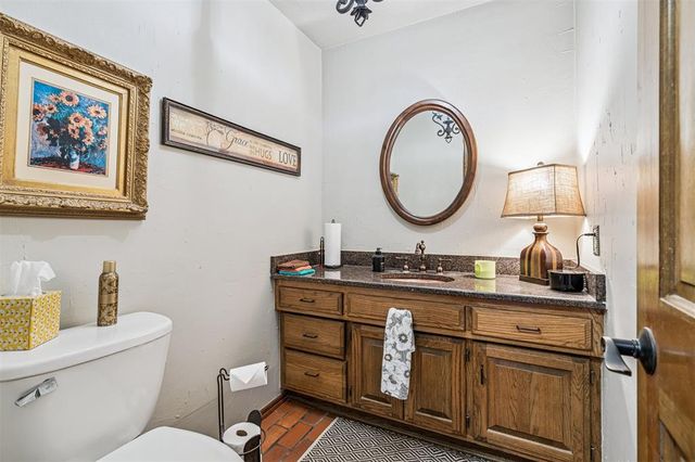 2301 Brookside Avenue, Edmond, OK 73034