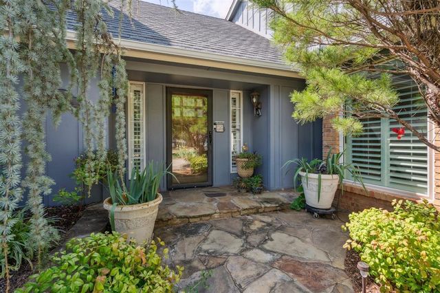 2301 Brookside Avenue, Edmond, OK 73034