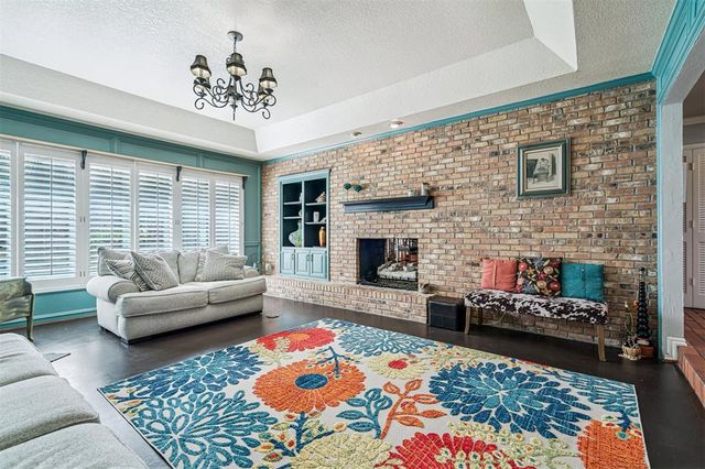 2301 Brookside Avenue, Edmond, OK 73034