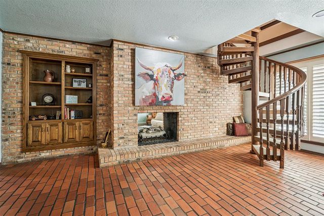 2301 Brookside Avenue, Edmond, OK 73034