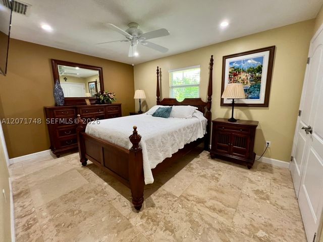 19345 SW 240th St, Homestead, FL 33031