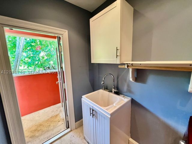 19345 SW 240th St, Homestead, FL 33031