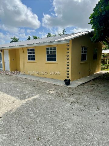 19345 SW 240th St, Homestead, FL 33031