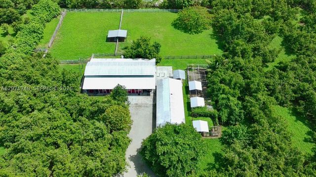 19345 SW 240th St, Homestead, FL 33031