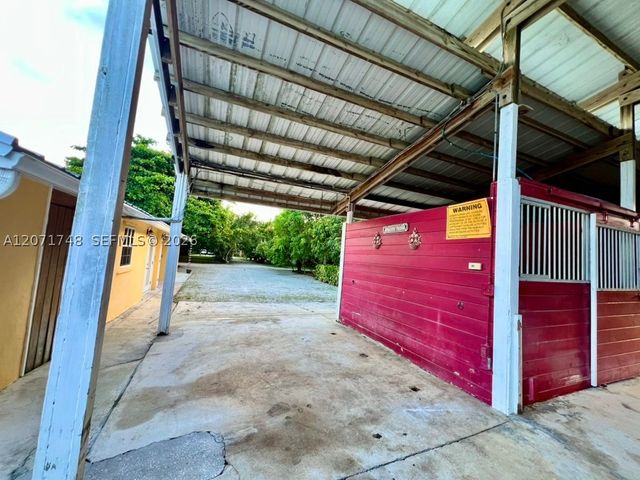 19345 SW 240th St, Homestead, FL 33031