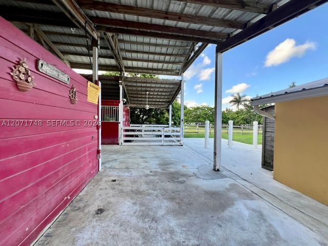 19345 SW 240th St, Homestead, FL 33031