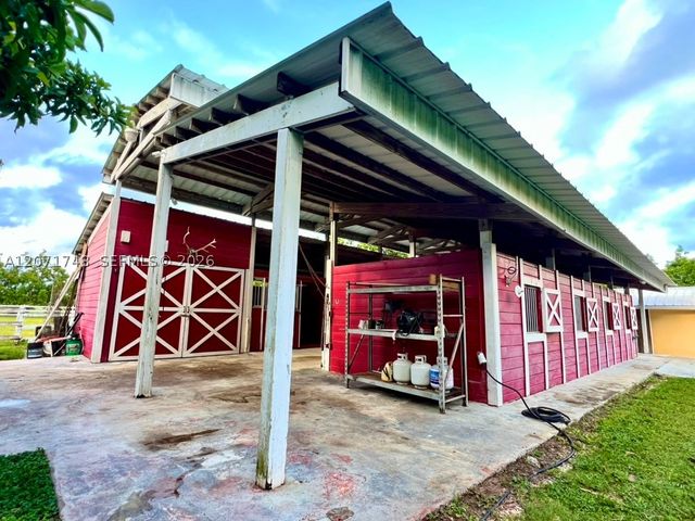 19345 SW 240th St, Homestead, FL 33031