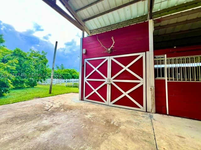 19345 SW 240th St, Homestead, FL 33031