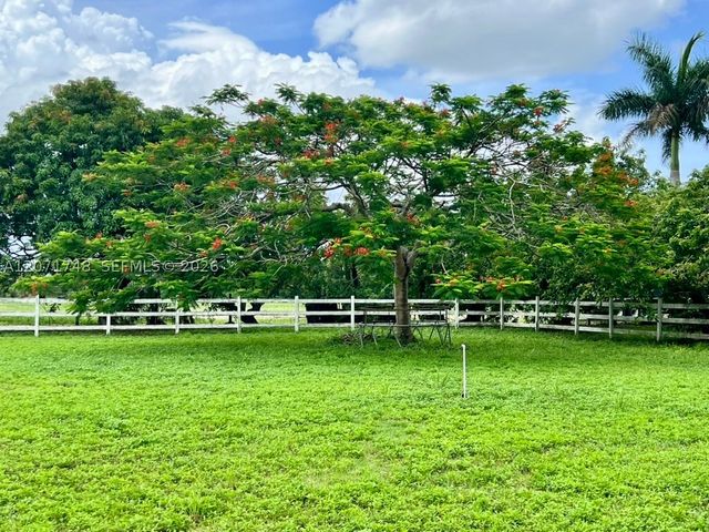19345 SW 240th St, Homestead, FL 33031