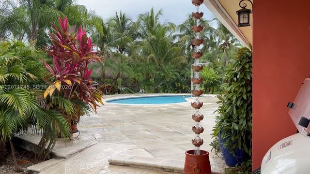 19345 SW 240th St, Homestead, FL 33031