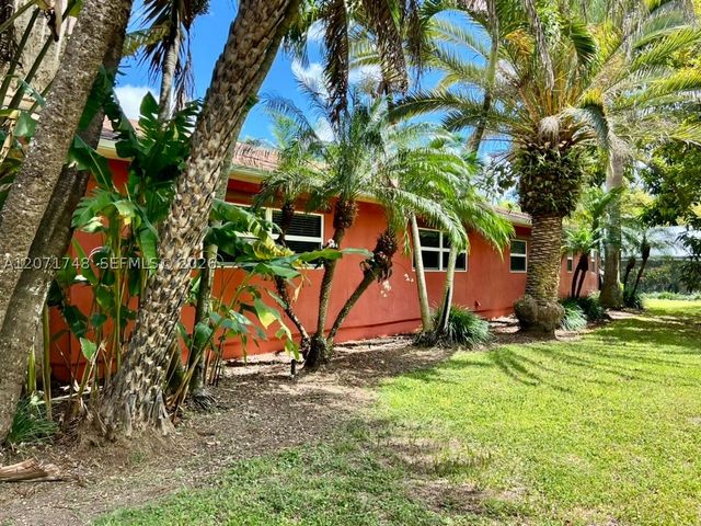 19345 SW 240th St, Homestead, FL 33031