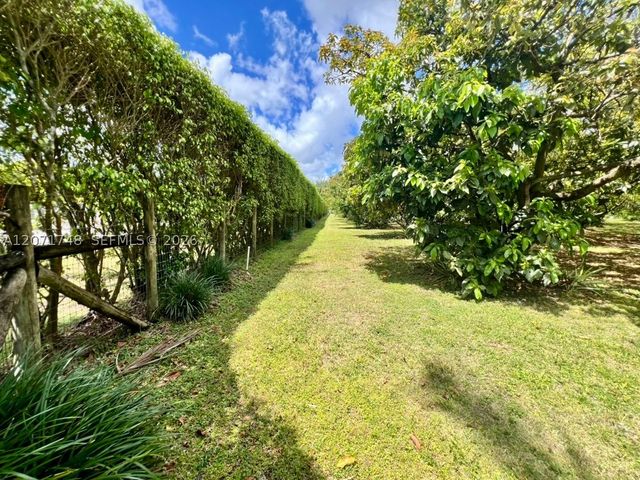 19345 SW 240th St, Homestead, FL 33031