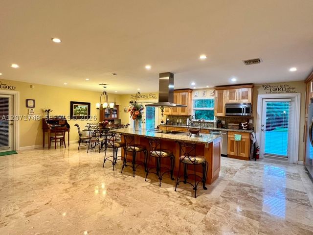 19345 SW 240th St, Homestead, FL 33031