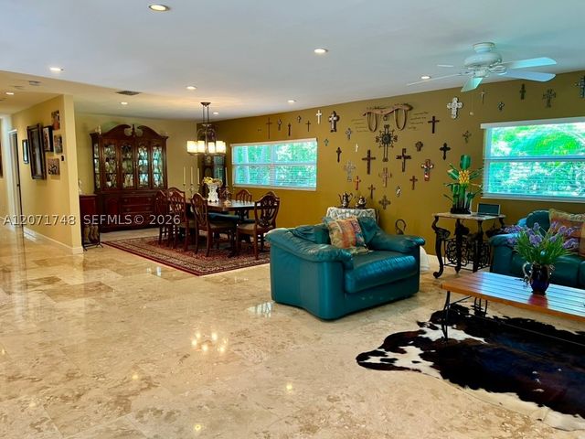 19345 SW 240th St, Homestead, FL 33031