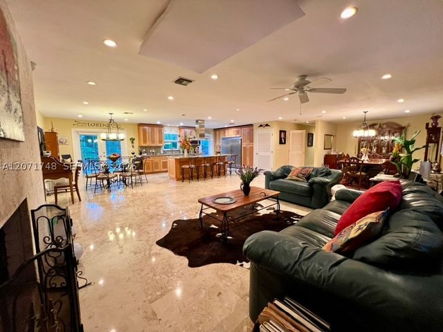 19345 SW 240th St, Homestead, FL 33031